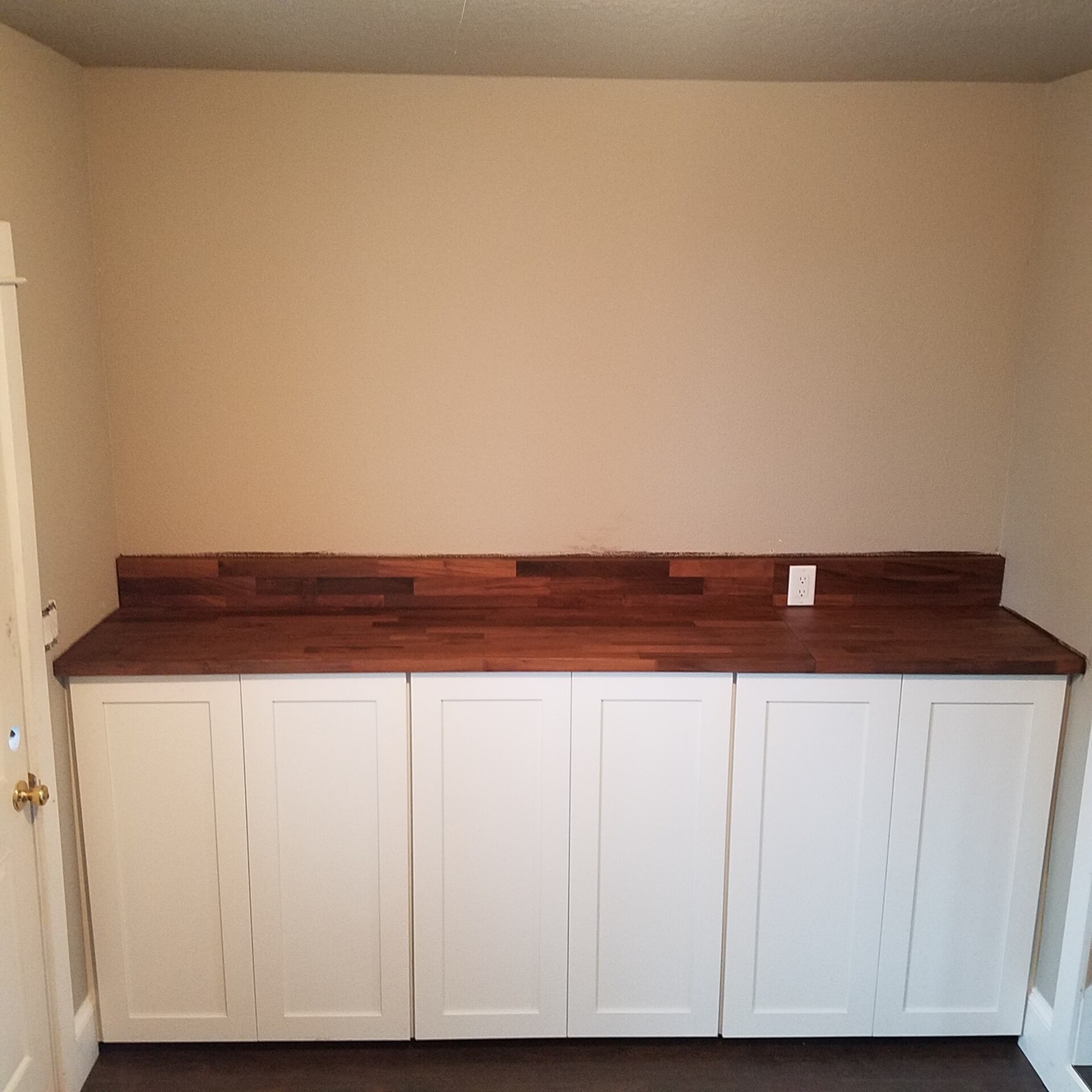 New Countertops and Cupboards